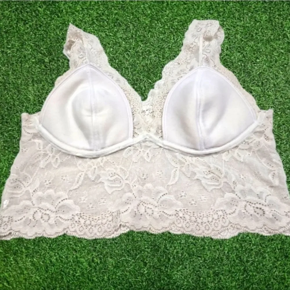 NEW- Elegant Lace Bralette in Cream